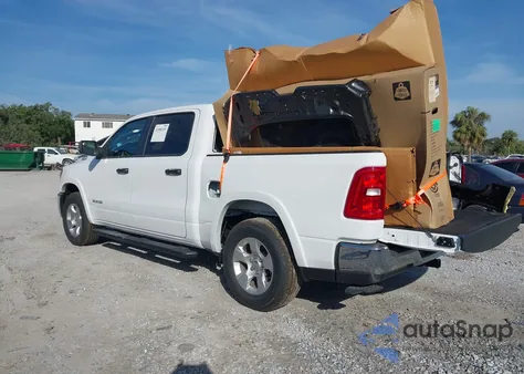 2025 Ram 1500 Big Horn 4X4 5'7 Box from USA, damaged, VIN 1C6RRFFG5SN548576